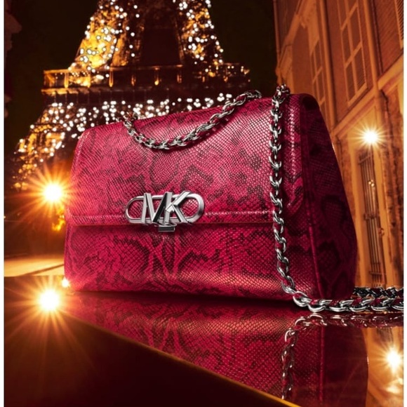 Sassy-tude for Attitudes, Latitudes to Altitudes! - Picture 8 of 9